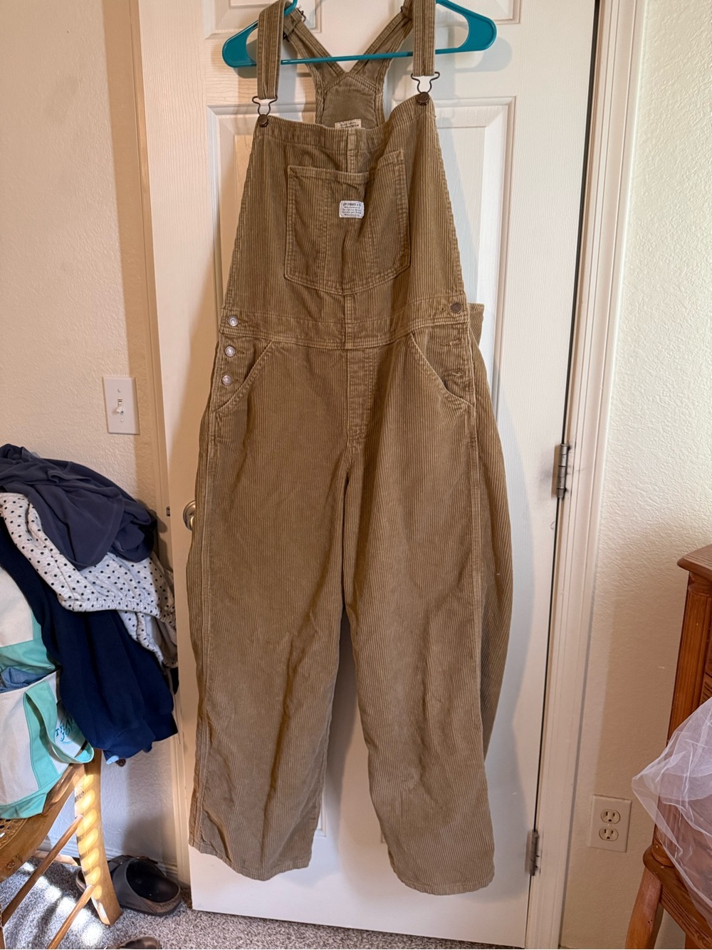Levi's Corduroy Overalls in Tan Brown